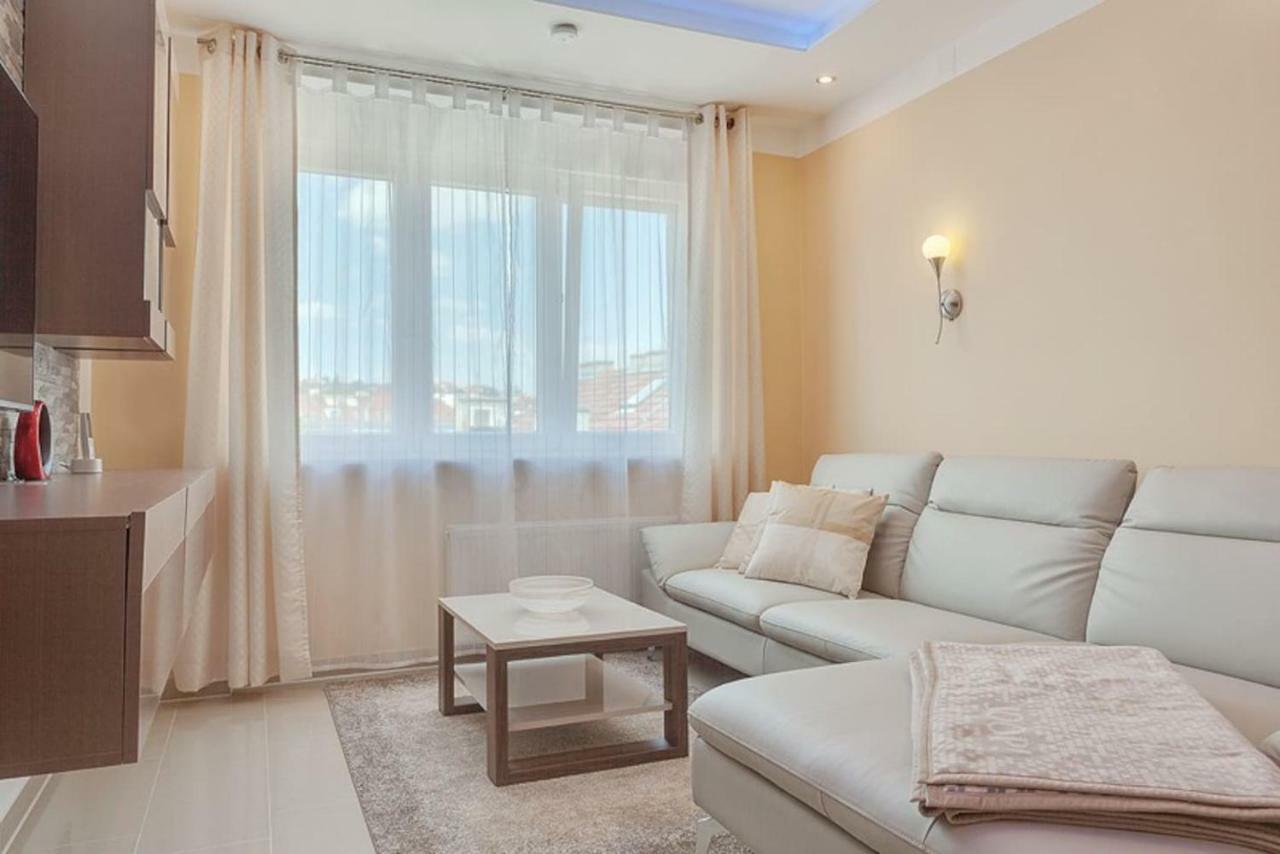 Apartment Felix Zagabria Esterno foto